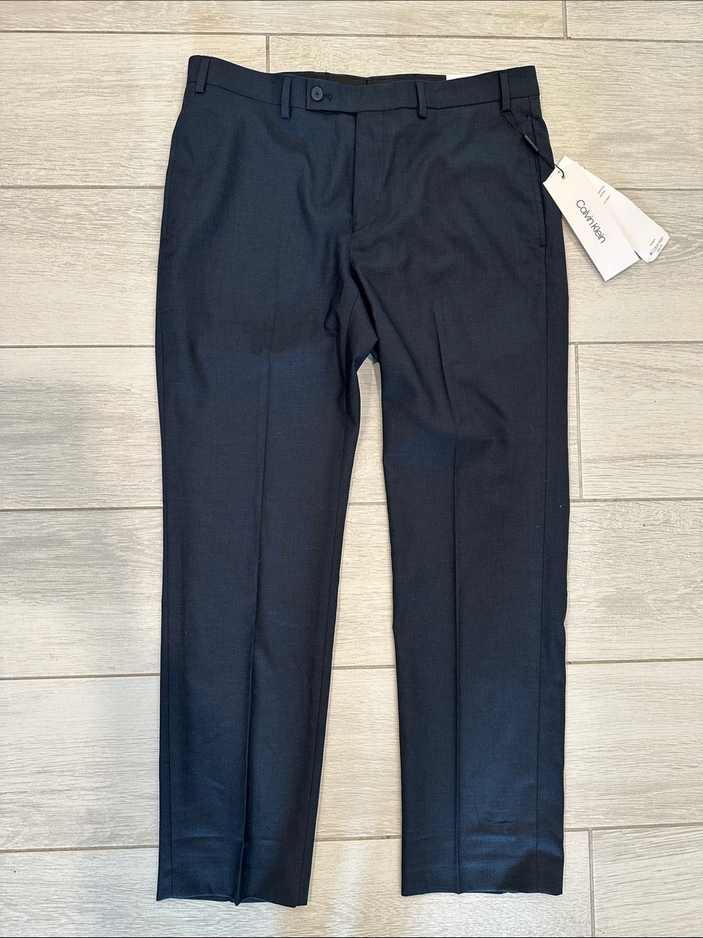 NWT- Calvin Klein Men's JEROME Dress  Pants - Navy Blue. 35w x 30L